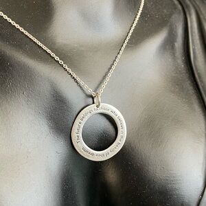 Sterling silver circle quote baroni chain necklace